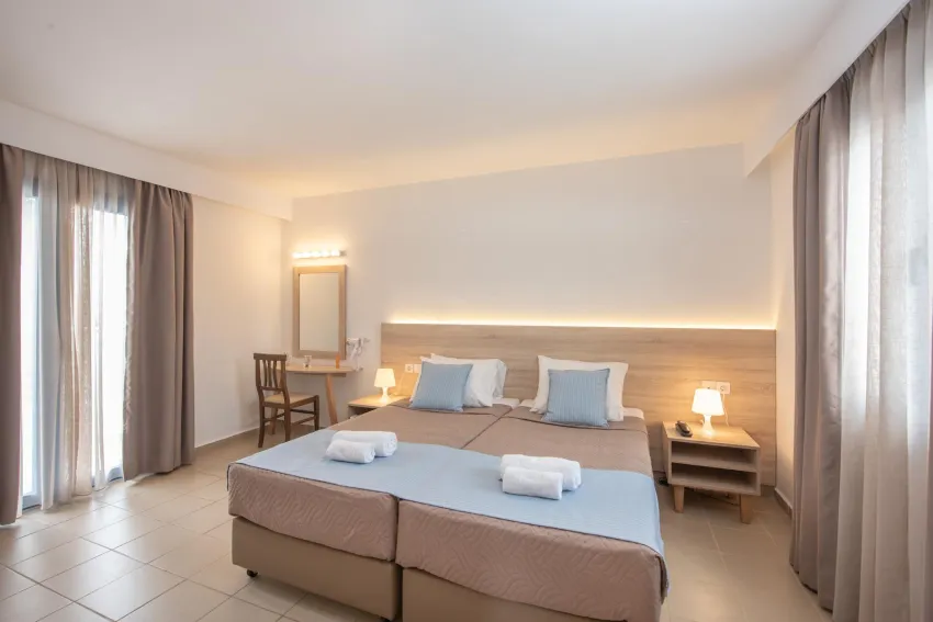 Sunshine Village Chersonissos 4*-4