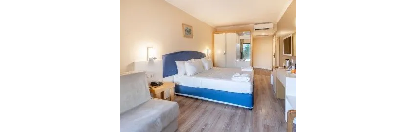 Lancora Beach Hotel 4*-4