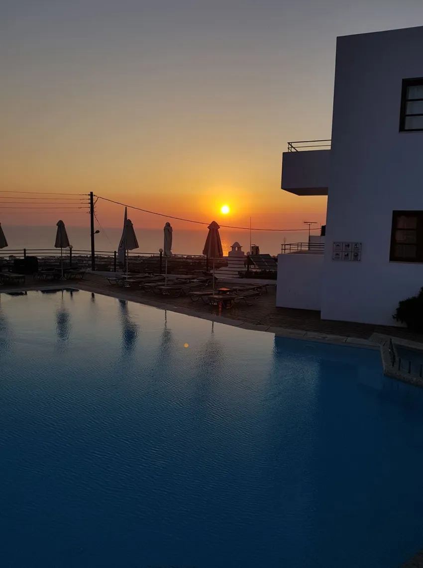 Amazones Village Suites 4*-6