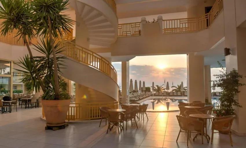 Golden Lotus Hotel 4*-7