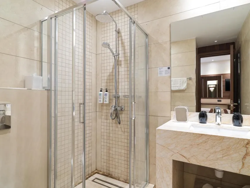 Leonardo Boutique Hotel Larnaca 3*-3