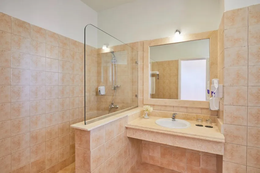 Jaz Neo Reef Marsa 4*-24