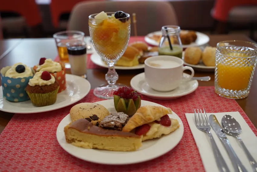 Artmadams Hotel 4*-116