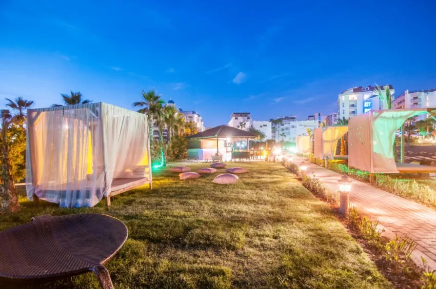 KOLIBRI HOTEL  3*-5