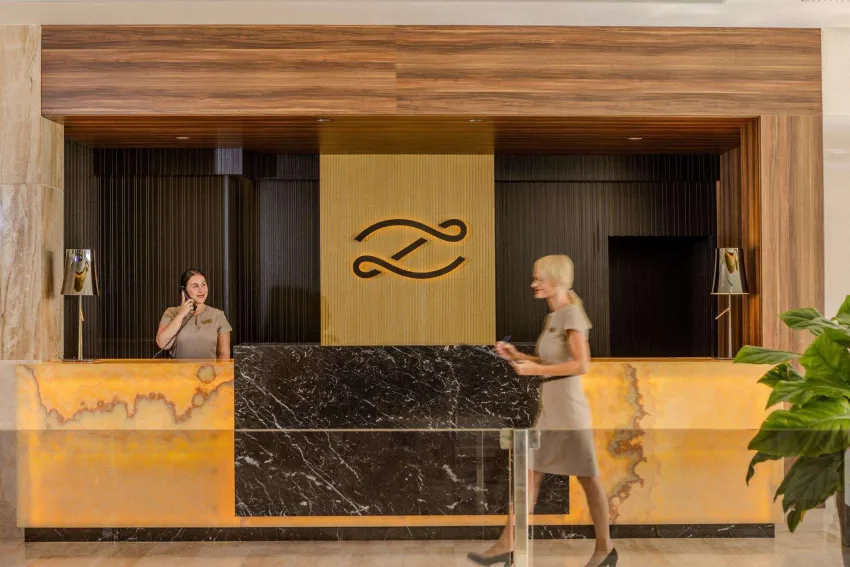 Zafiro Palace Palmanova 5*-9