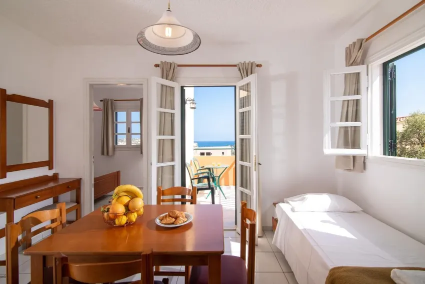 Golden Valentin 2*-18