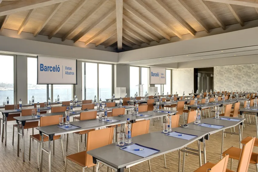 Barceló Illetas Albatros - Adults Only 4*-9