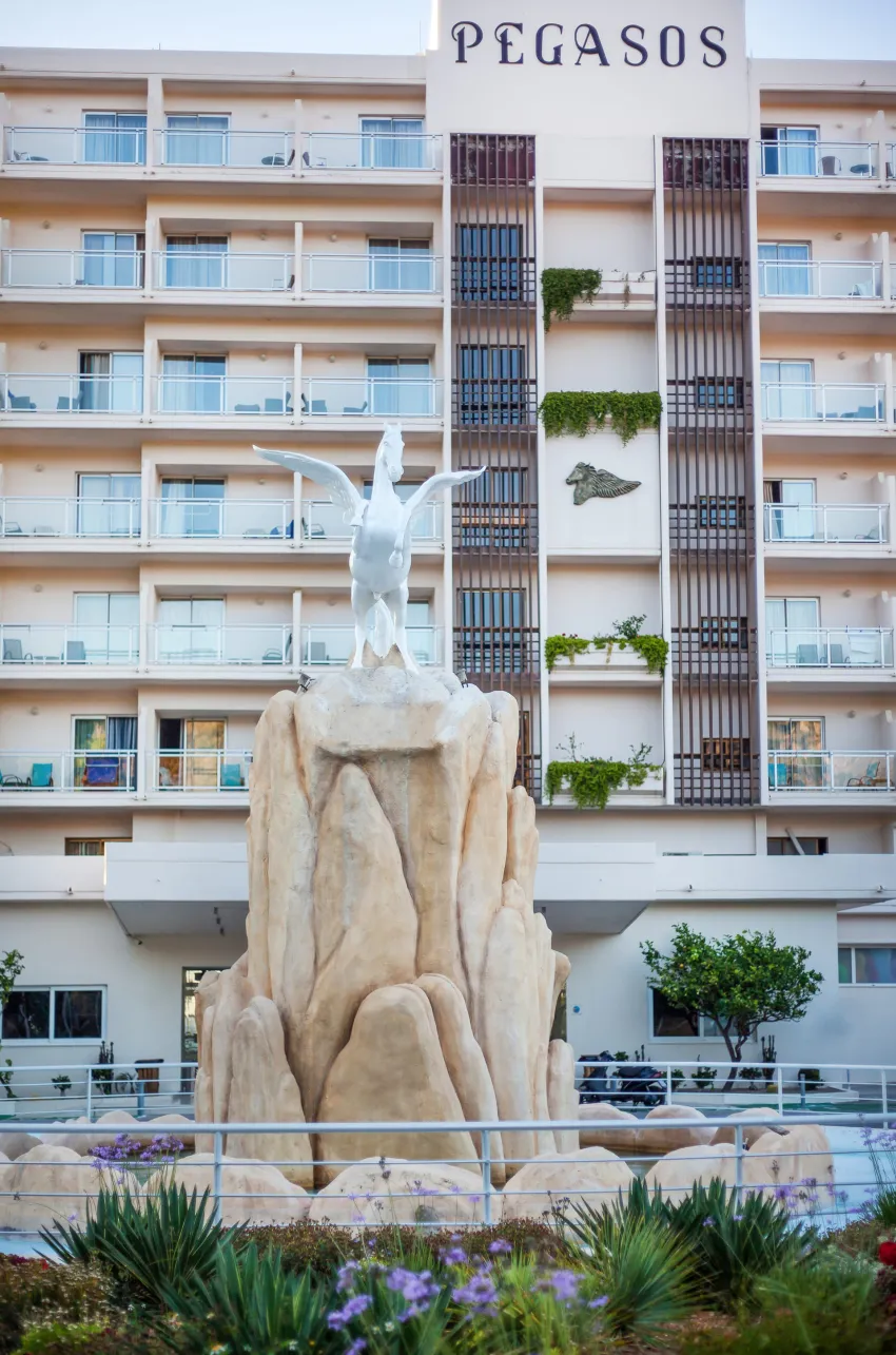 Pegasos Deluxe Beach Hotel 5*-1