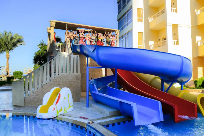 AMC Royal Hotel & SPA 5*-4