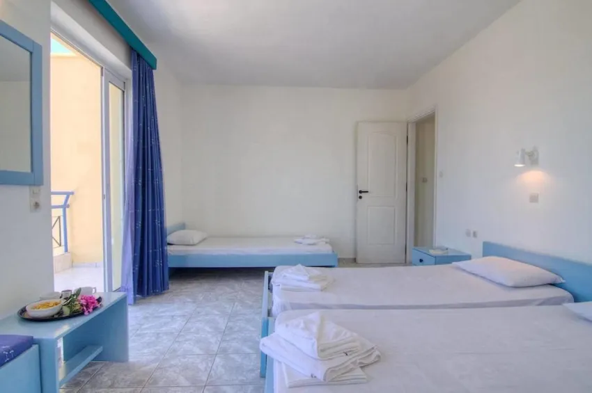 ATHINA APARTMENTS 3*-12