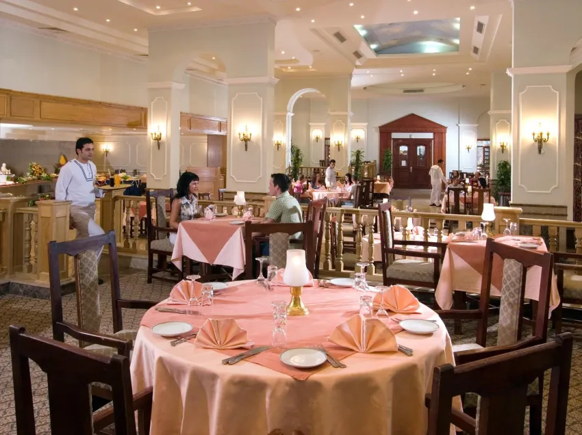 Titanic Resort & Aquapark 4*-7