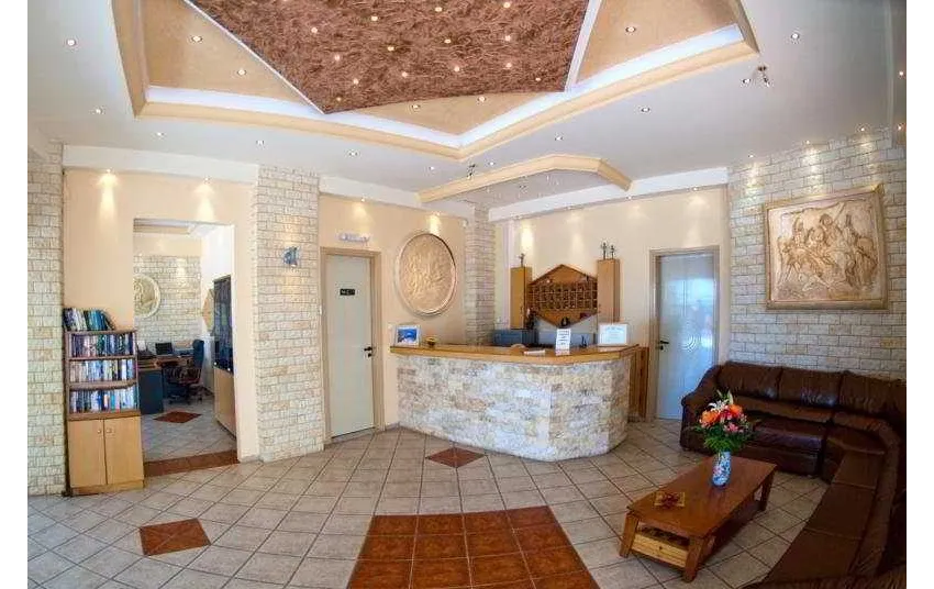 Elpis Studios and Apts 2*-8