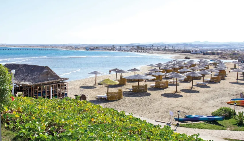 Three Corners Equinox Beach Resort 4*-1