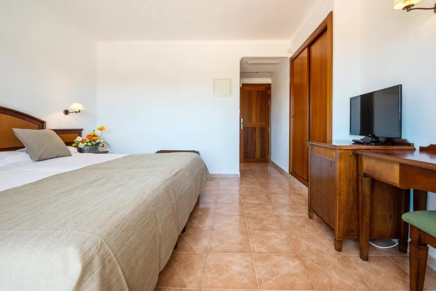 Playa Mondrago 3*-21