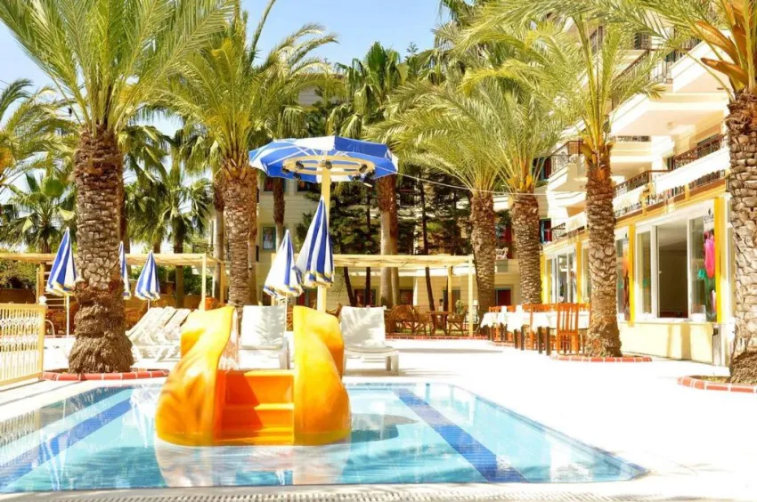 CINAR FAMILY SUITE HOTEL  4*-11