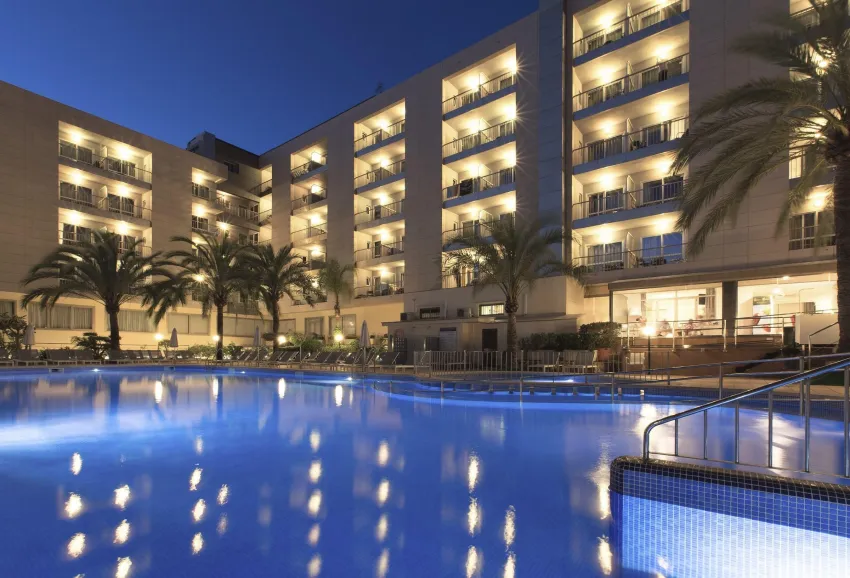 Cosmopolitan Hotel 4*-3