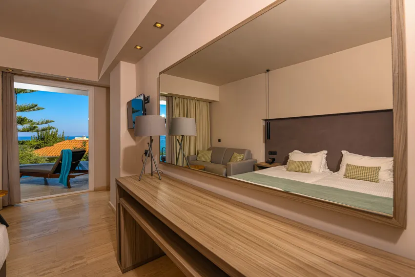 Alexandra Beach Resort 4*-35