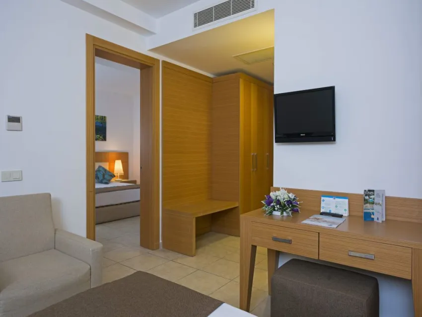 CLUB KASTALIA HV1  5*-15