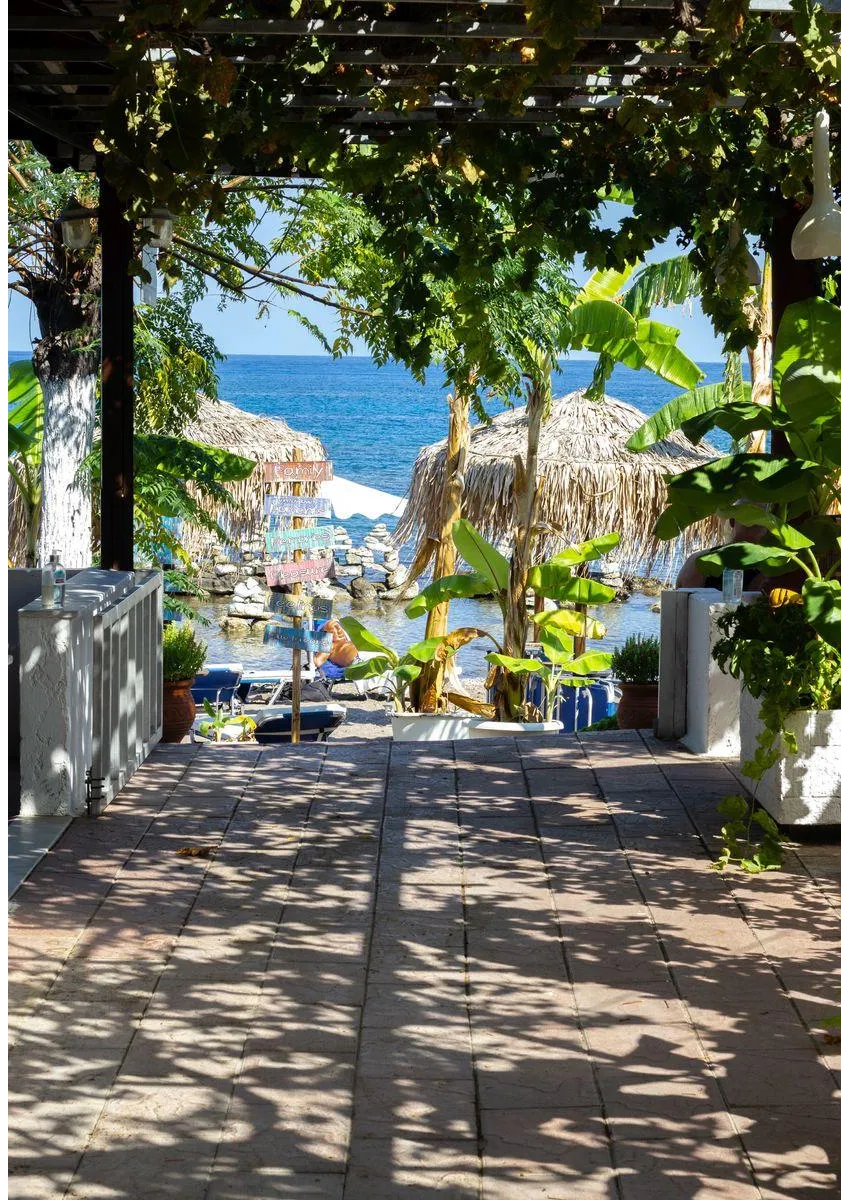 Tsambikos Apartments 3*-5