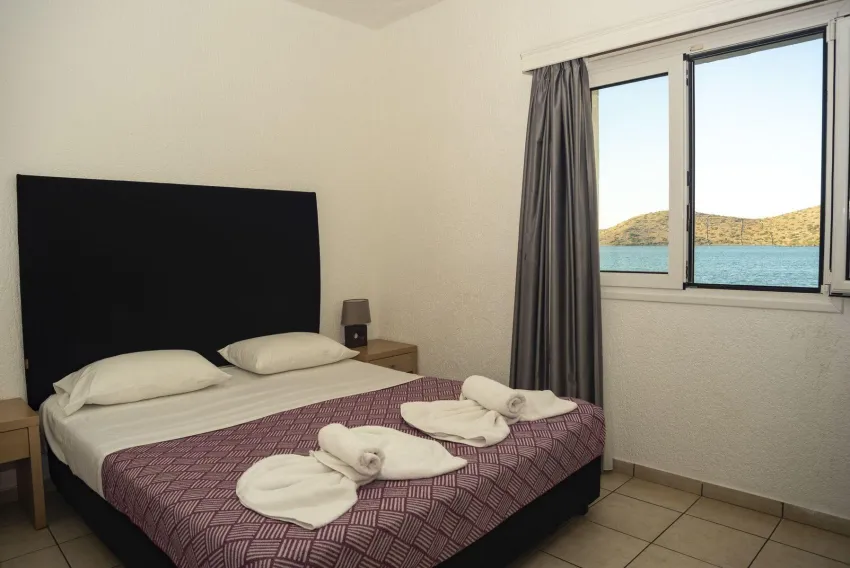 Alikes Studios & Suites 4*-13