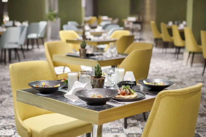 Nirvana Cosmopolitan 5*-7