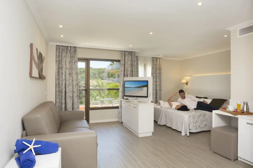 Ona Palmira Paguera 4*-10