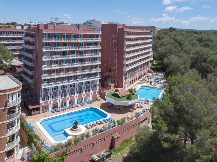 Ona Luna Park (ex Luna Luna Park Seramar) 3*-3