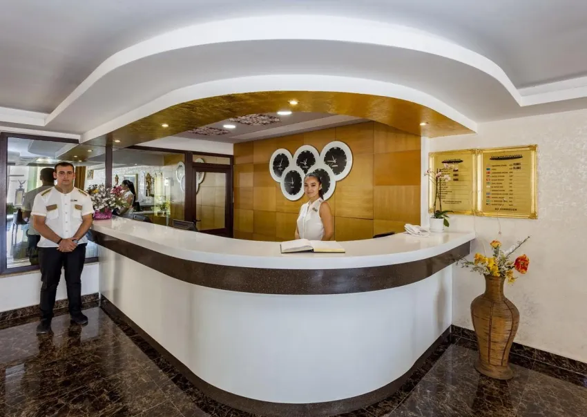 Club Hotel Belpinar 4*-8