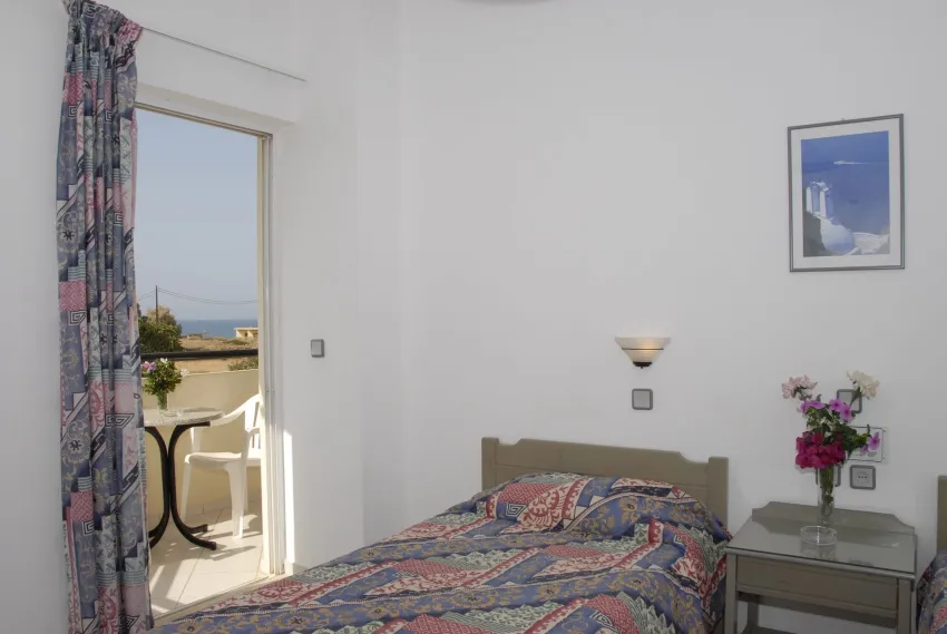 Sunshine Garden Apartments 2*-11