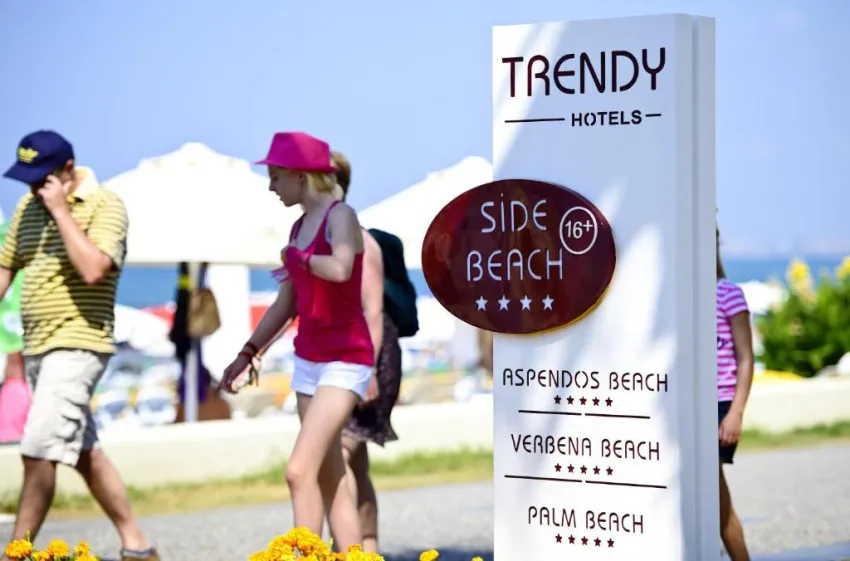 TRENDY SIDE BEACH (ADULTS ONLY 16+)  4*-9