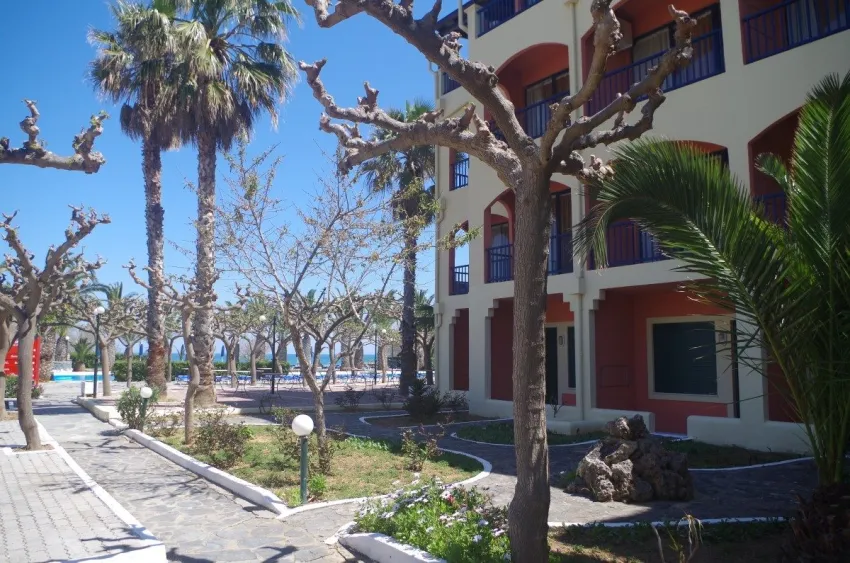 Mare Monte Beach 4*-21