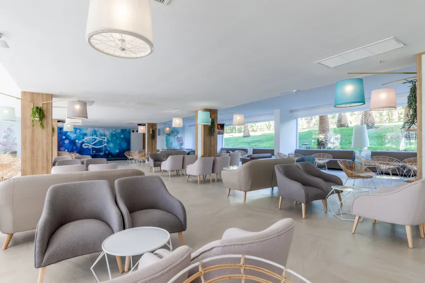 Zafiro Palmanova -105