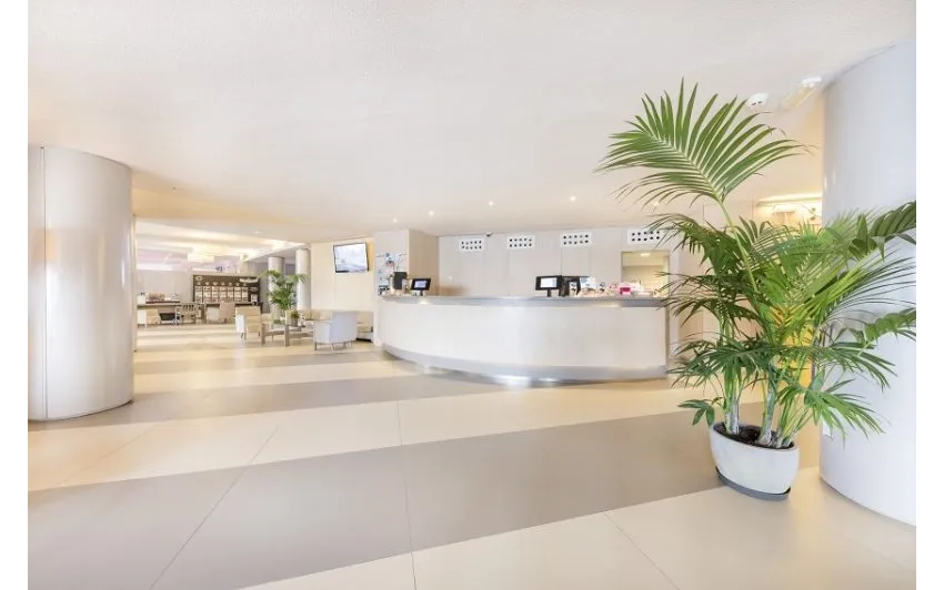 Marivent Be Live Adults Only 4*-1