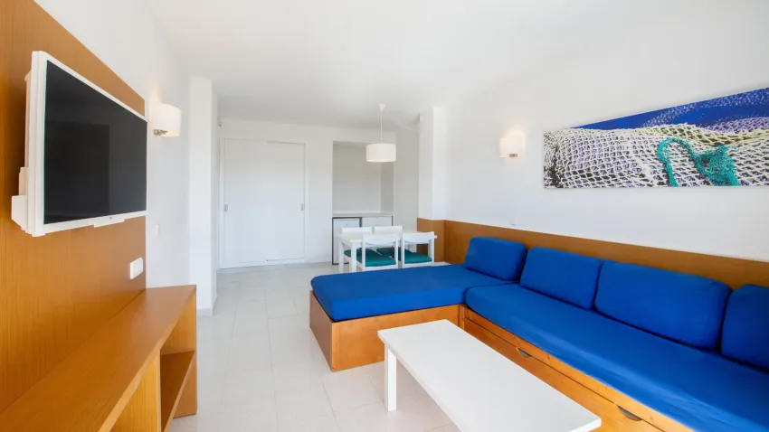 Club Cala Romani 3*-10