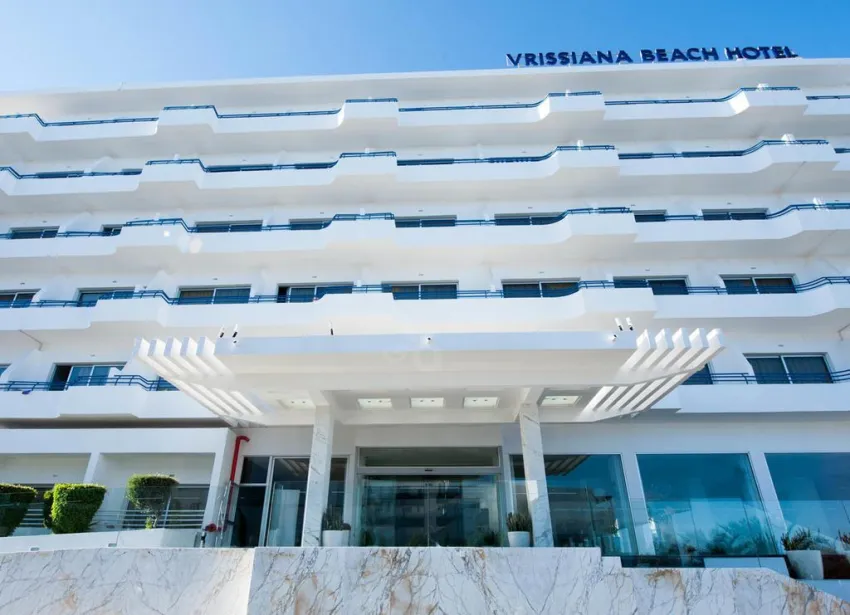 Vrissiana Beach 4*-1