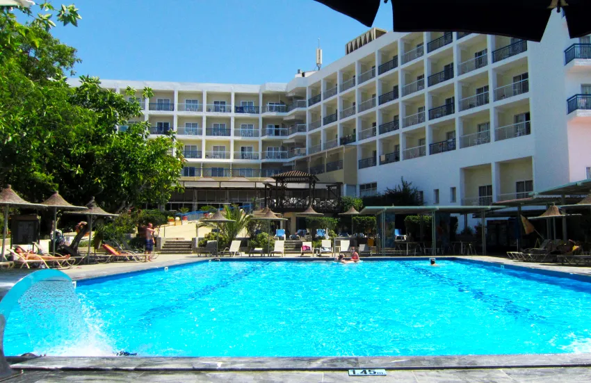 Marina Hotel 3*-4