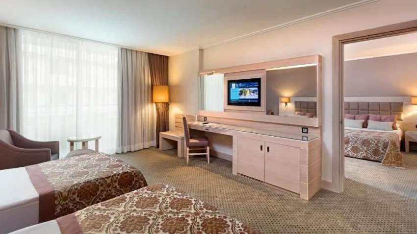 Miracle Resort 5*-8