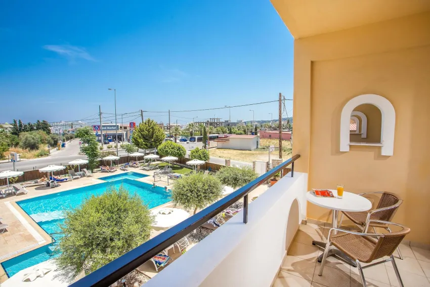 Mon Repos Villa 3*-6