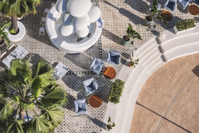 The Donna Portals 5*-66