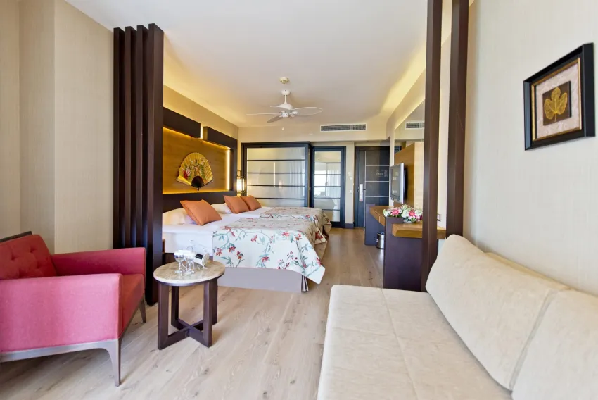 Limak Lara De Luxe Hotel & Resort 5*-7