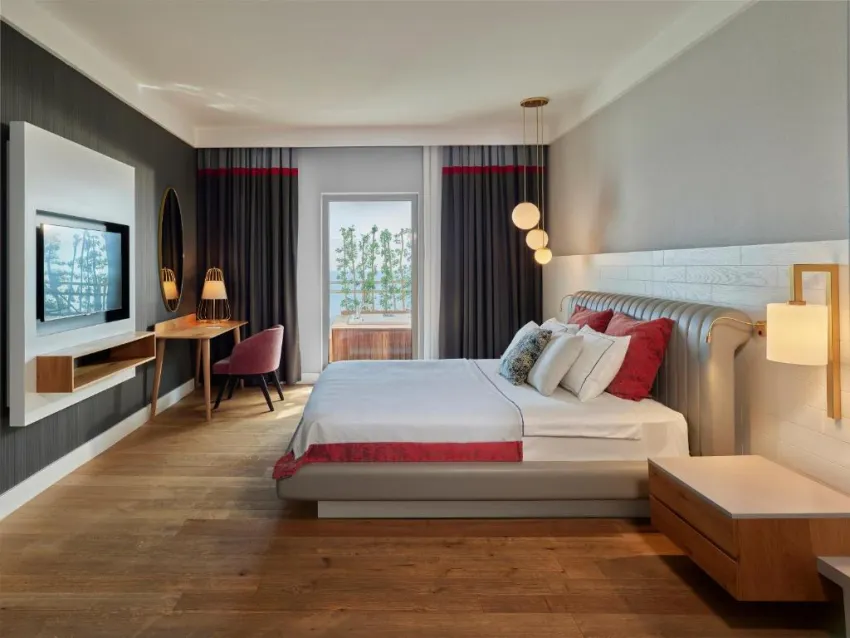 Lara Barut Collection 5*-91