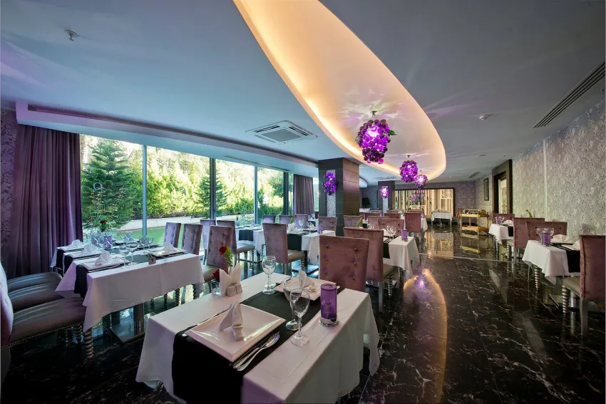 Q Premium Resort Hotel 4*-4