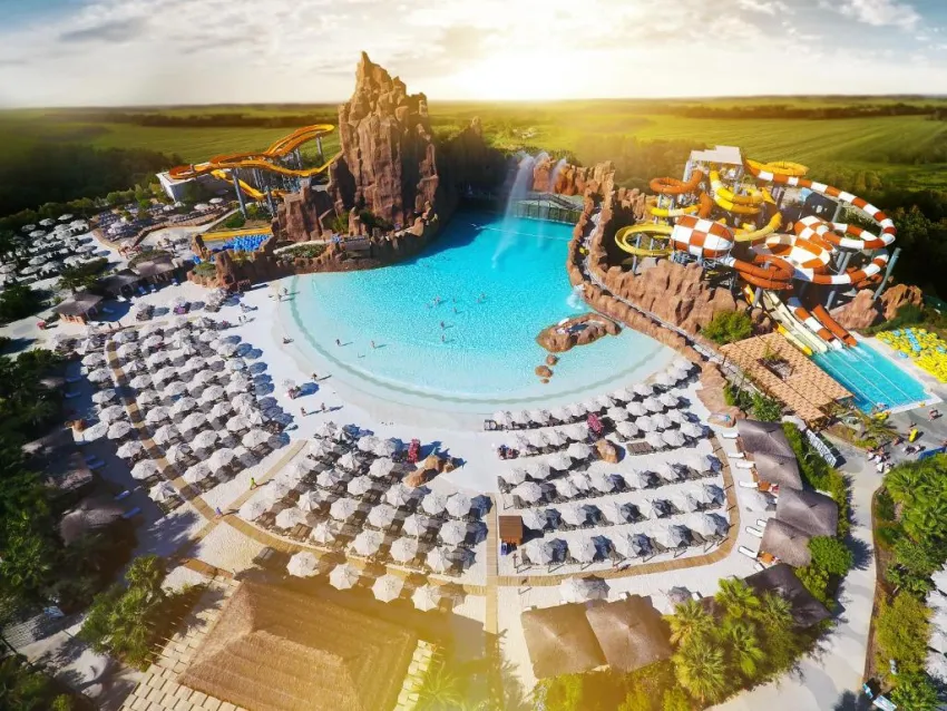 THE LAND OF LEGENDS NICKELODEON HOTEL & RESORT  5*-3