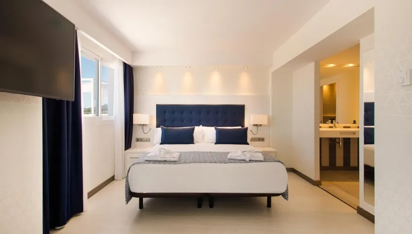 Catalonia Del Mar 4*-19