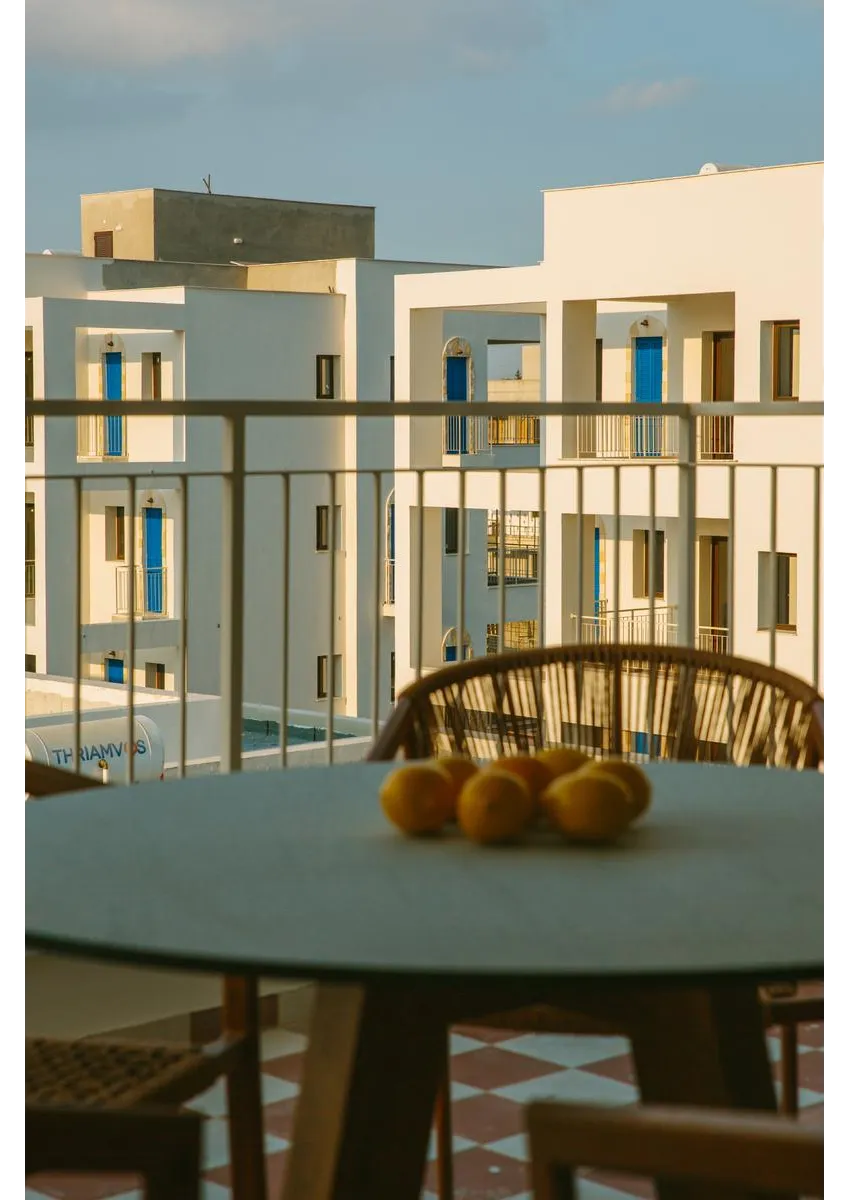 LIV & Co Suites & Villas 4*-9