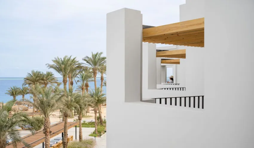 SERRY BEACH RESORT  5*-52