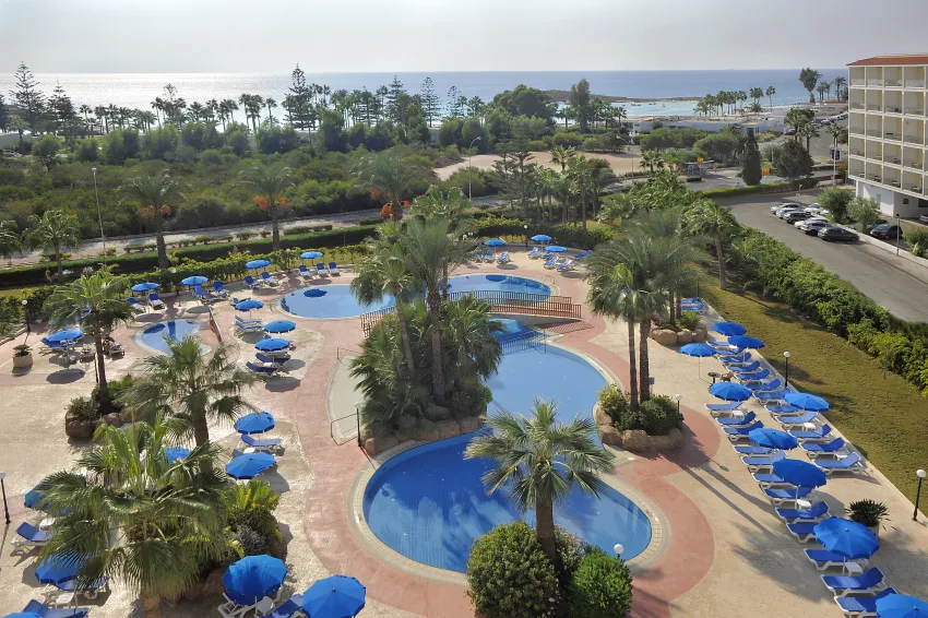 Nissiana Hotel and Bungalows 3*-5