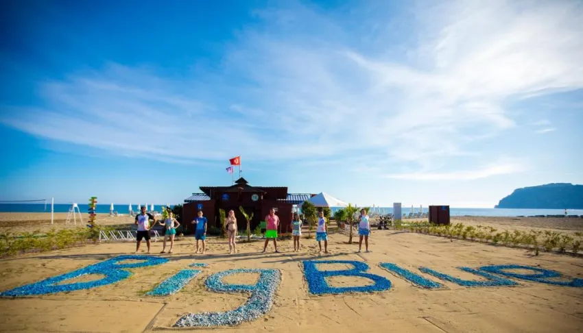 CLUB BIG BLUE SUITE HOTEL  4*-13