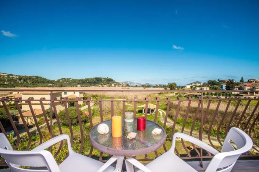 Herodotos Studios 3*-20