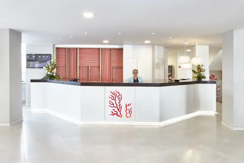 Universal Hotel Perla 4*-5